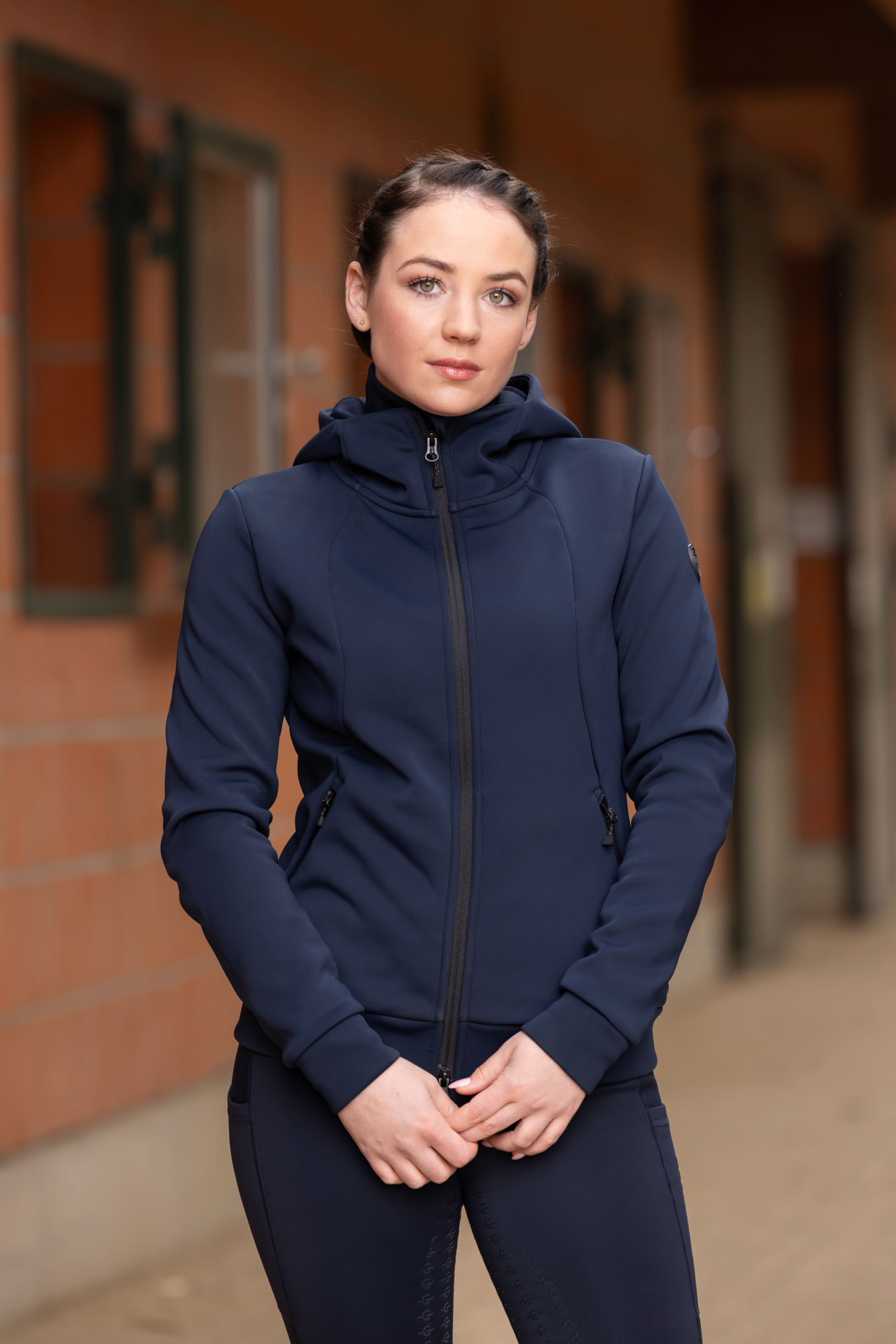 Covalliero Hoodie – Sporty og Elegant i Navy Farve