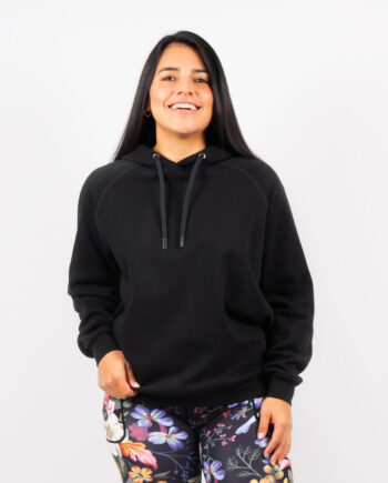 Ida Klassisk Sort Hoodie – Komfort og Stil til Hverdagen
