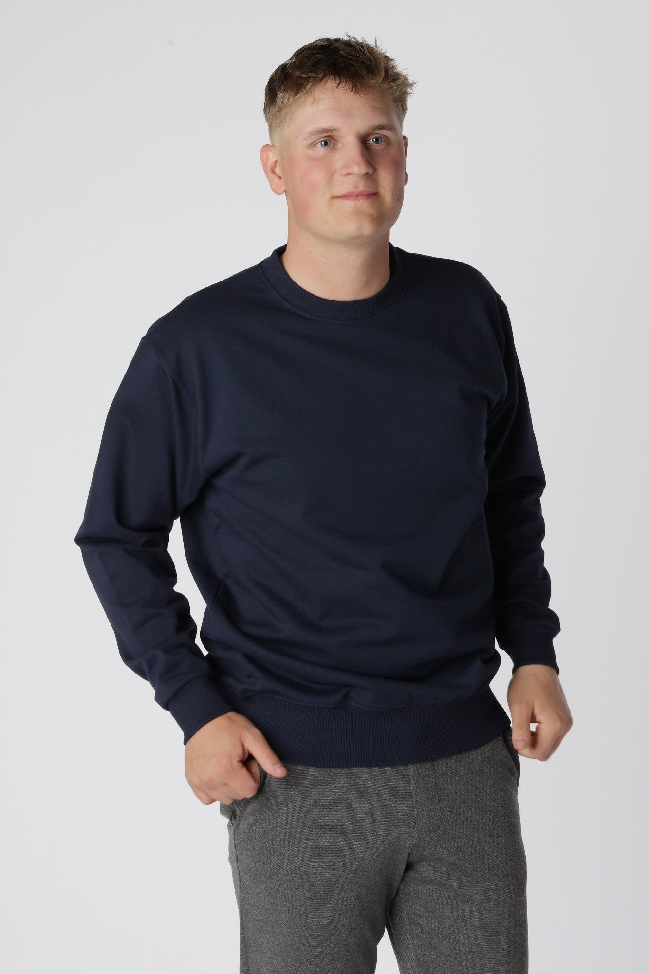 Essentiel Navy Sweatshirt - Kvalitet til Fantastisk Pris!